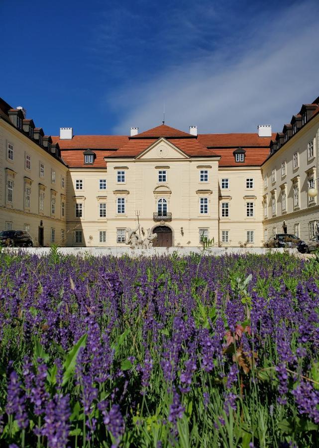 Hotel Zámek Napajedla Exterior foto