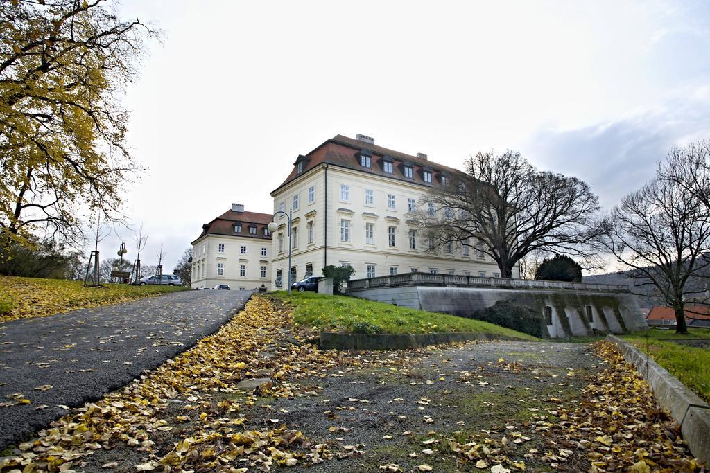 Hotel Zámek Napajedla Exterior foto