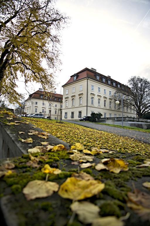 Hotel Zámek Napajedla Exterior foto